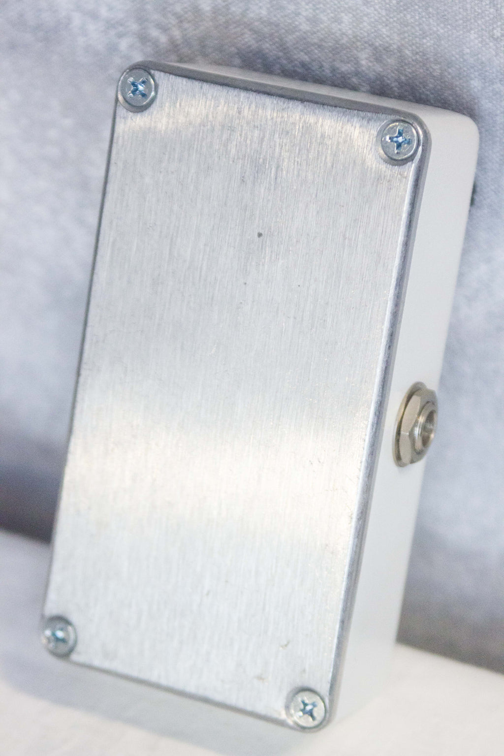 Bearfoot FX Artic White Fuzz Pedal