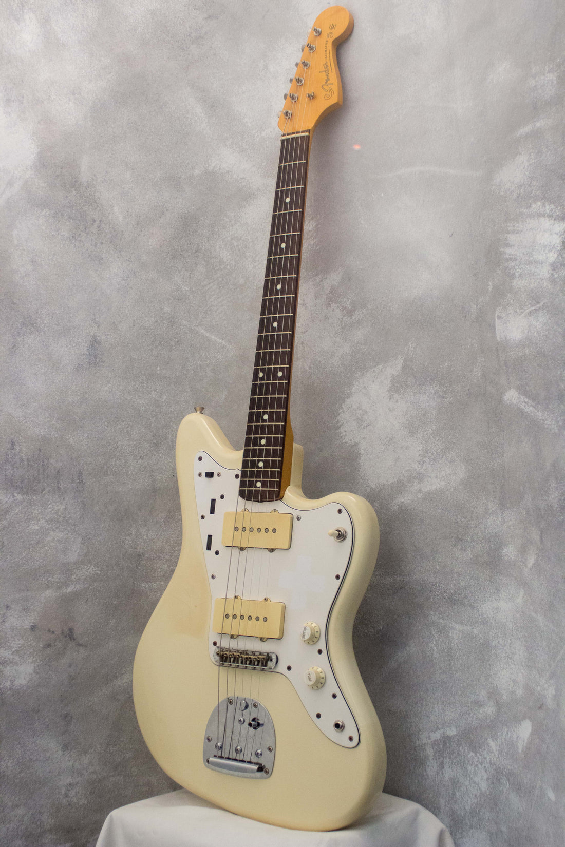 Fender Japan Jazzmaster JM66-85 Vintage White 2000