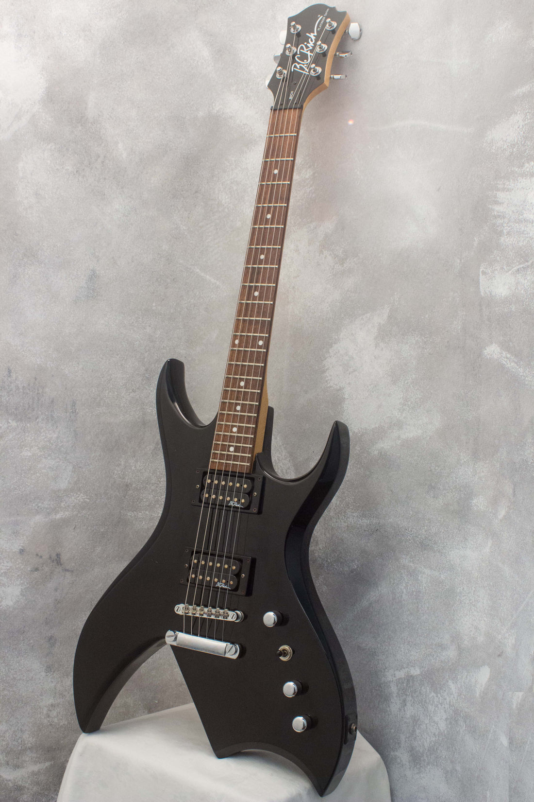 BC Rich Platinum Series Bich Black 2002