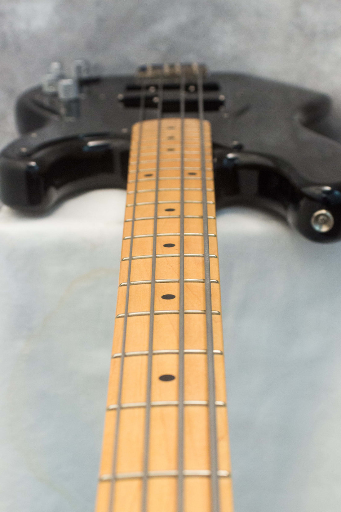 Fender Deluxe Active Precision Bass Black 2006