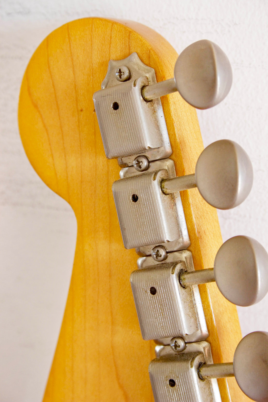 Fender '62 Reissue Stratocaster Rebel Yellow 1986