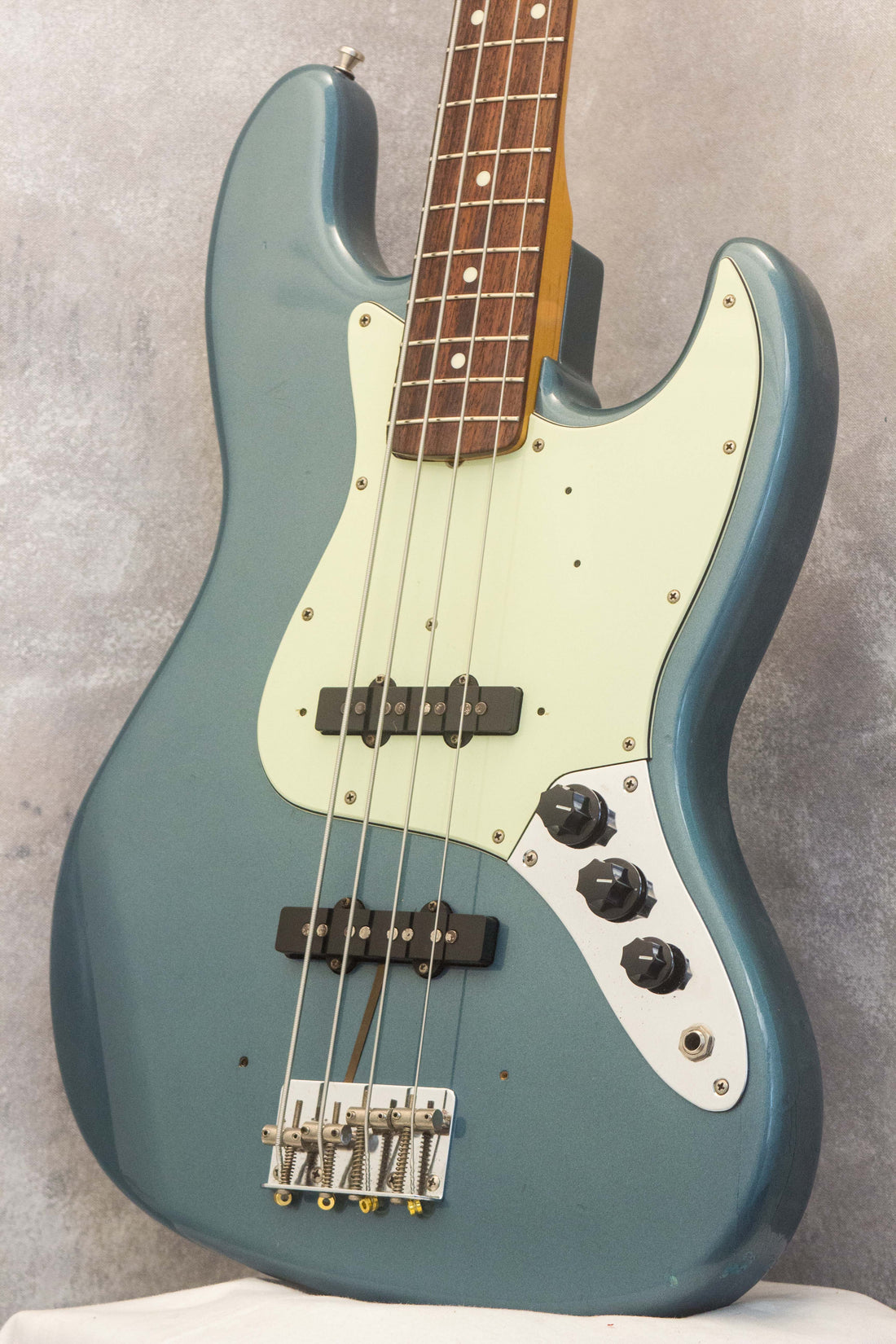 Fender Japan ‘62 Jazz Bass JB62-58 Lake Placid Blue Matching Headstock 1993