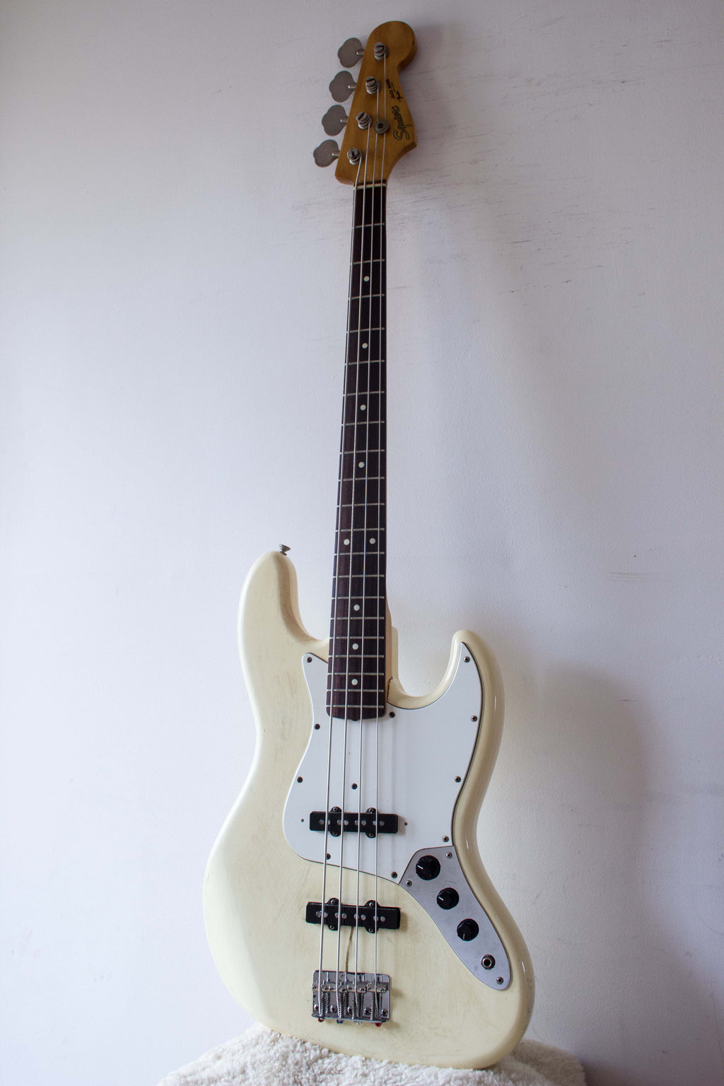 Squier MIJ Jazz Bass A-Serial SJB-55 Arctic White 1985