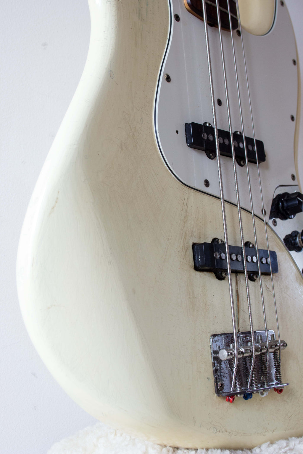 Squier MIJ Jazz Bass A-Serial SJB-55 Arctic White 1985