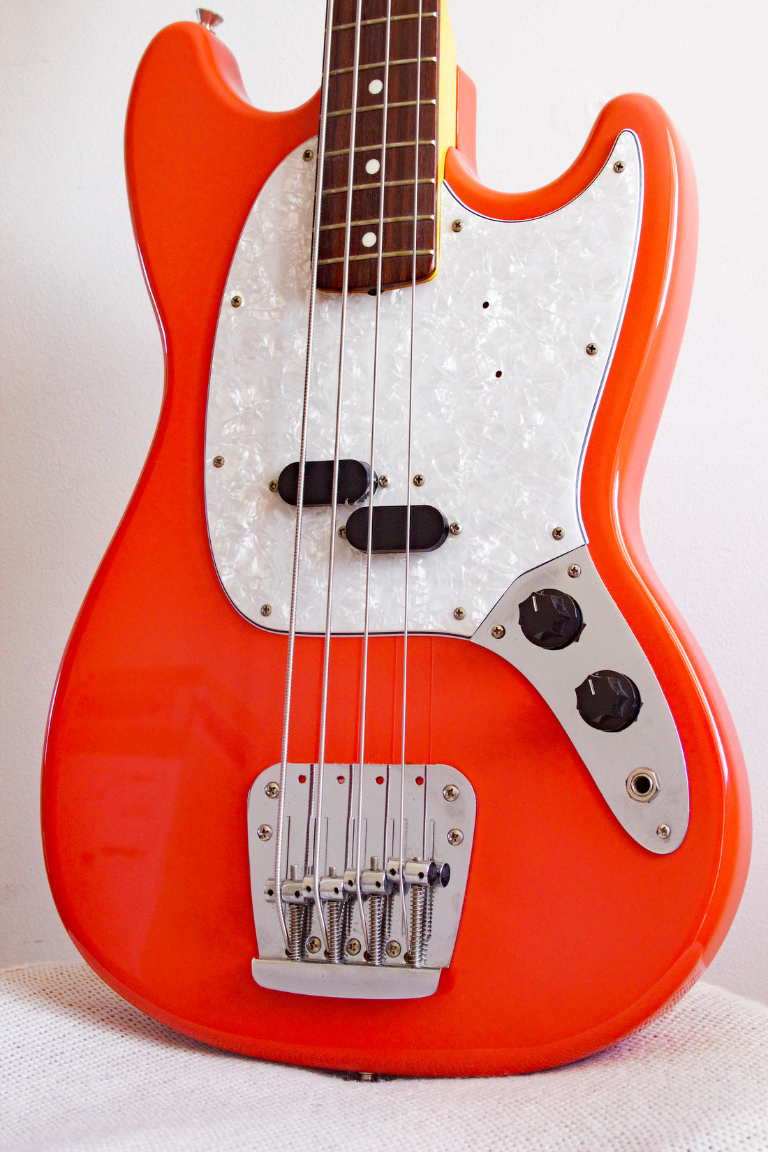 Fender Mustang Bass Fiesta Red 1997-00