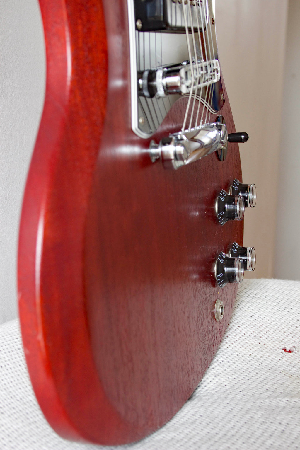 Gibson SG Classic Faded Worn Cherry 2011