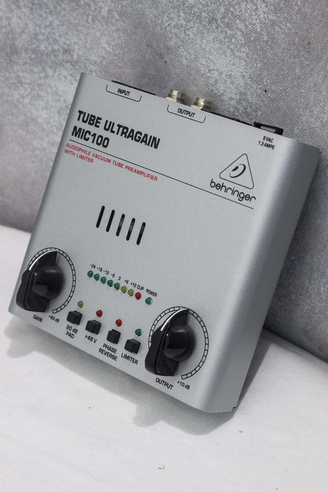 Behringer Tube Ultragain Mic100 Mic Preamp