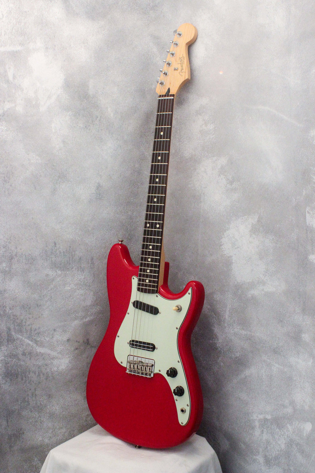 Fender Offset Series Duo-Sonic Torino Red 2017