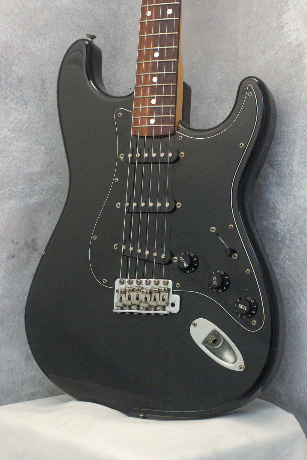 Squier MIJ Silver Series Stratocaster SST33 Black 1993