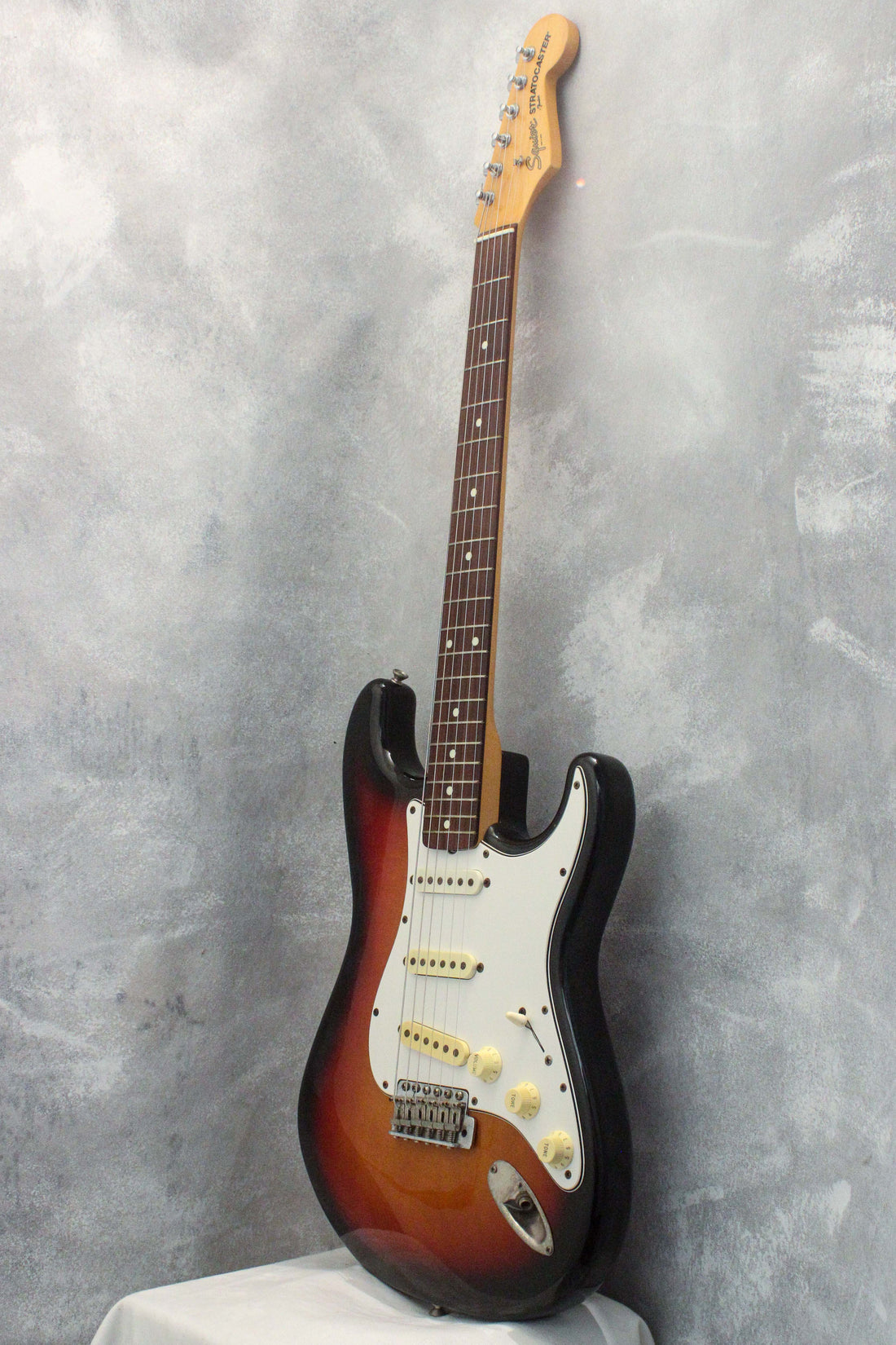 Squier MIJ Stratocaster SST30 Sunburst 1985