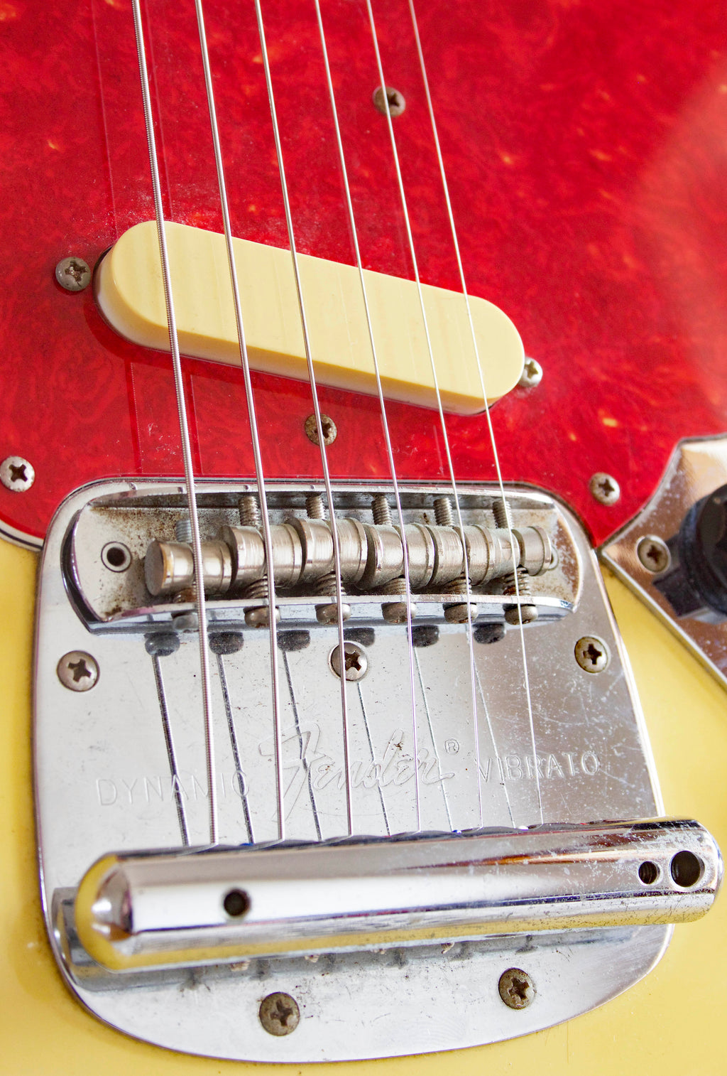 Fender '69 Reissue Mustang Vintage White Relic 1993/94