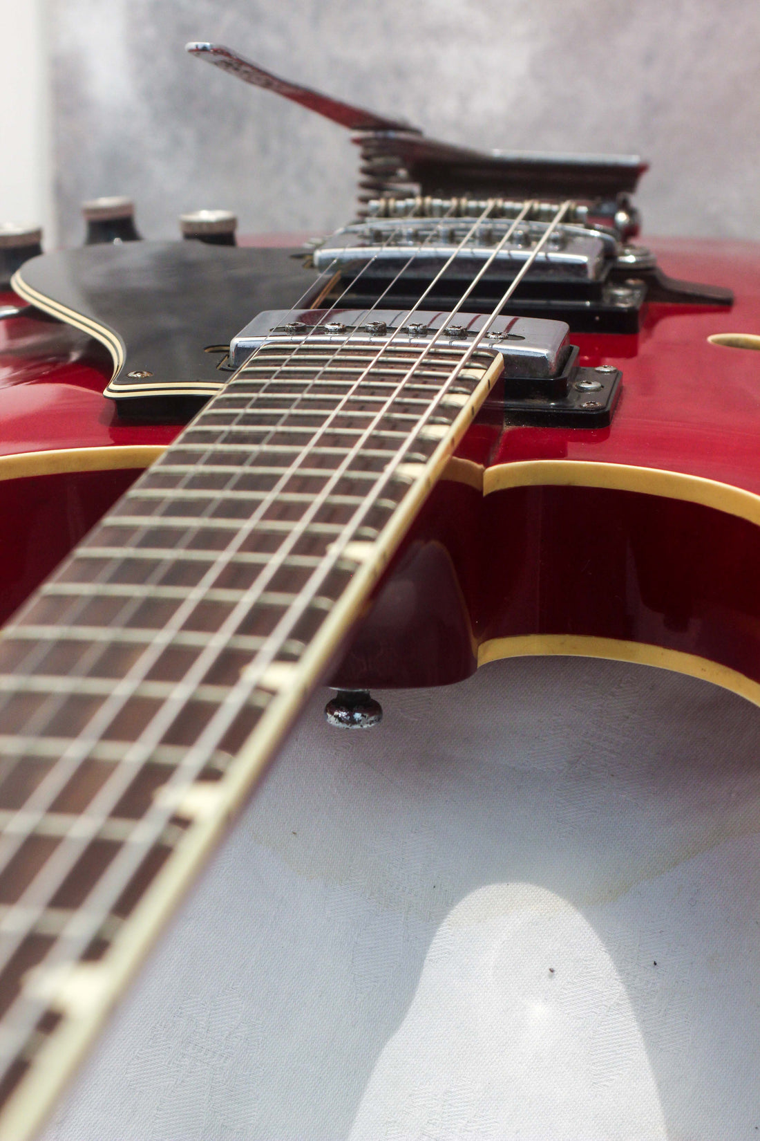 Yamaha SA-30 Hollow Body Transparent Red 1973