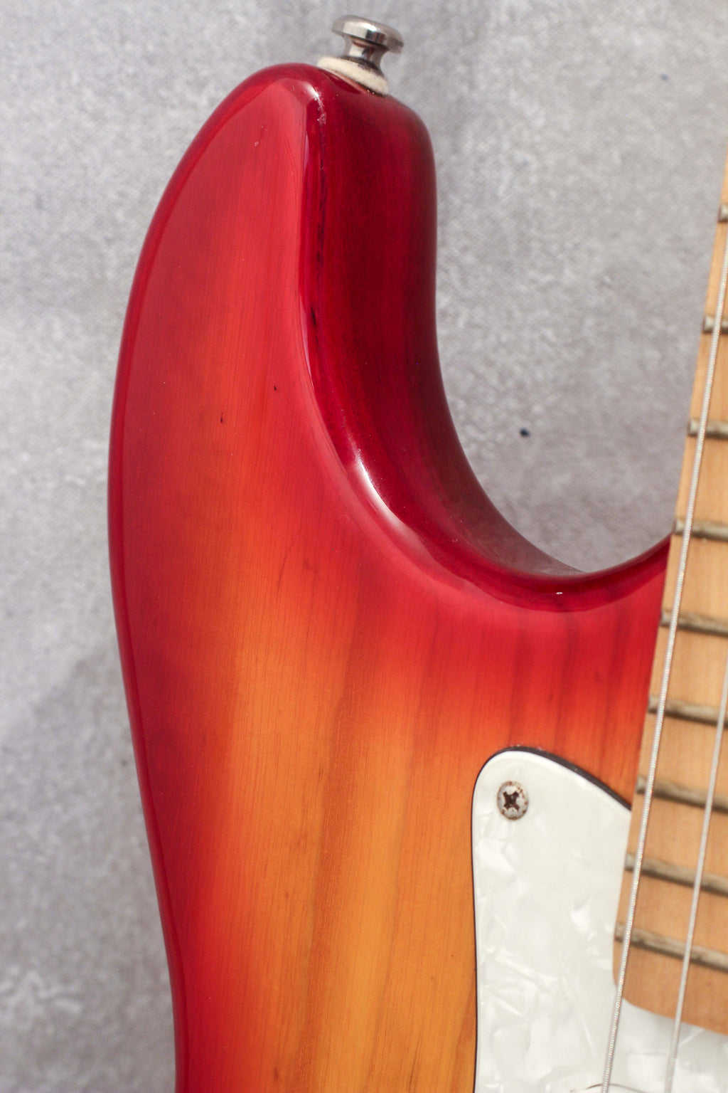 G&L Tribute Series Legacy Cherry Sunburst Korea 2004