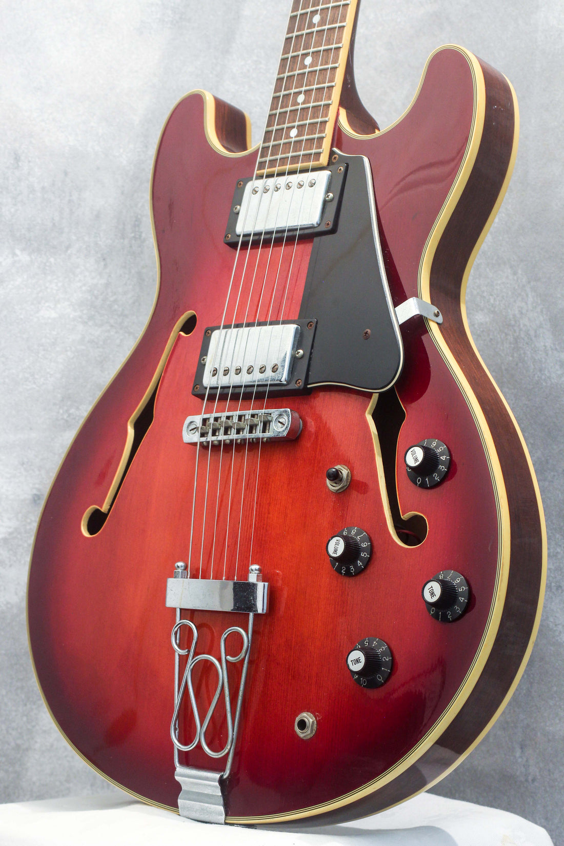 Aria Pro II TA-1 Semi Hollow Violin Burst 1999