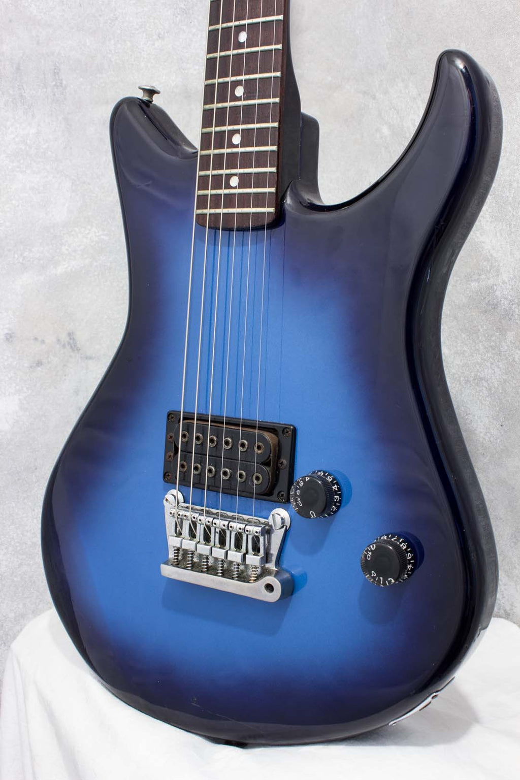 Yamaha SS-700EX Blue Burst 1983