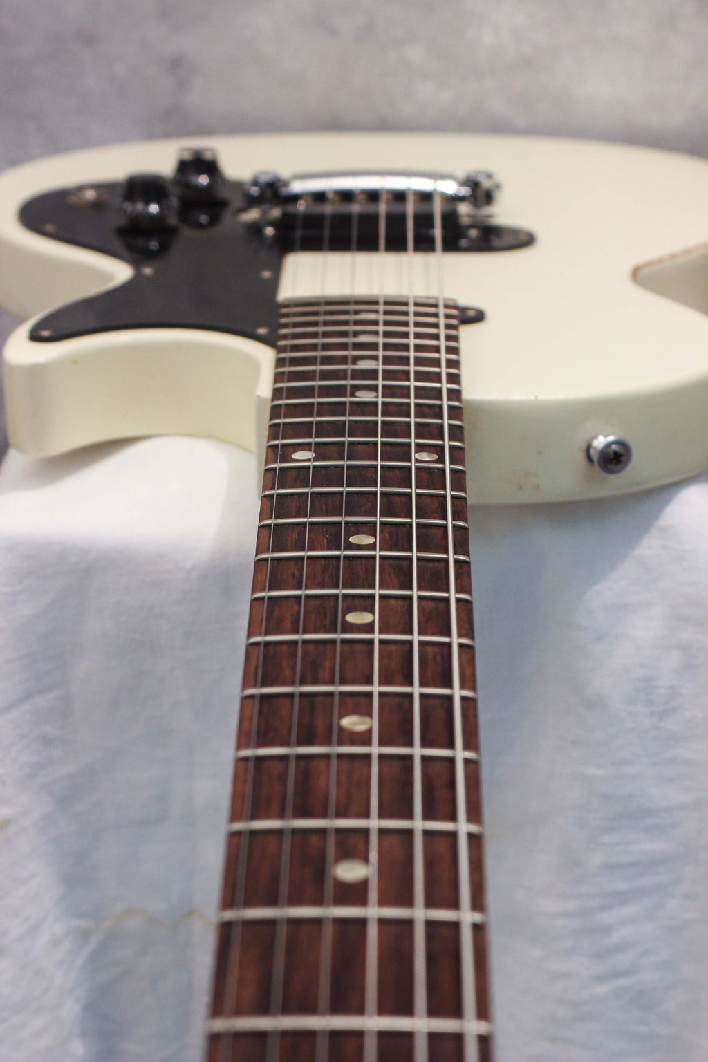 Gibson Les Paul Melody Maker Satin White 2010