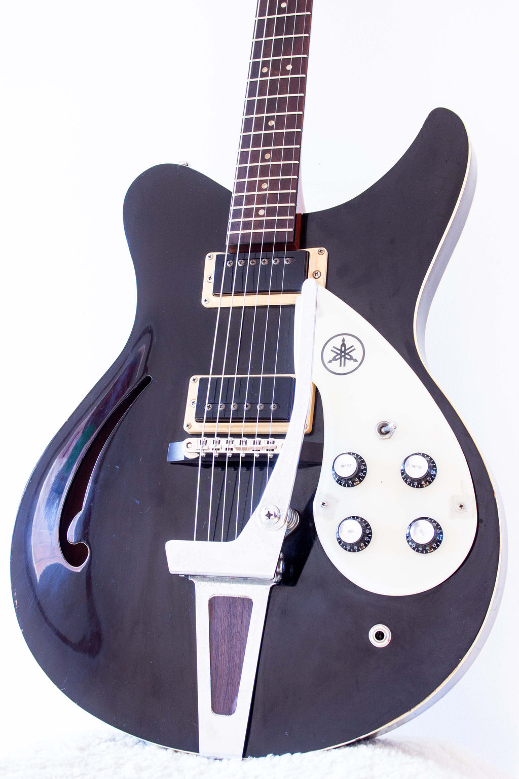 Yamaha SA-15 Hollow Body Black 1969