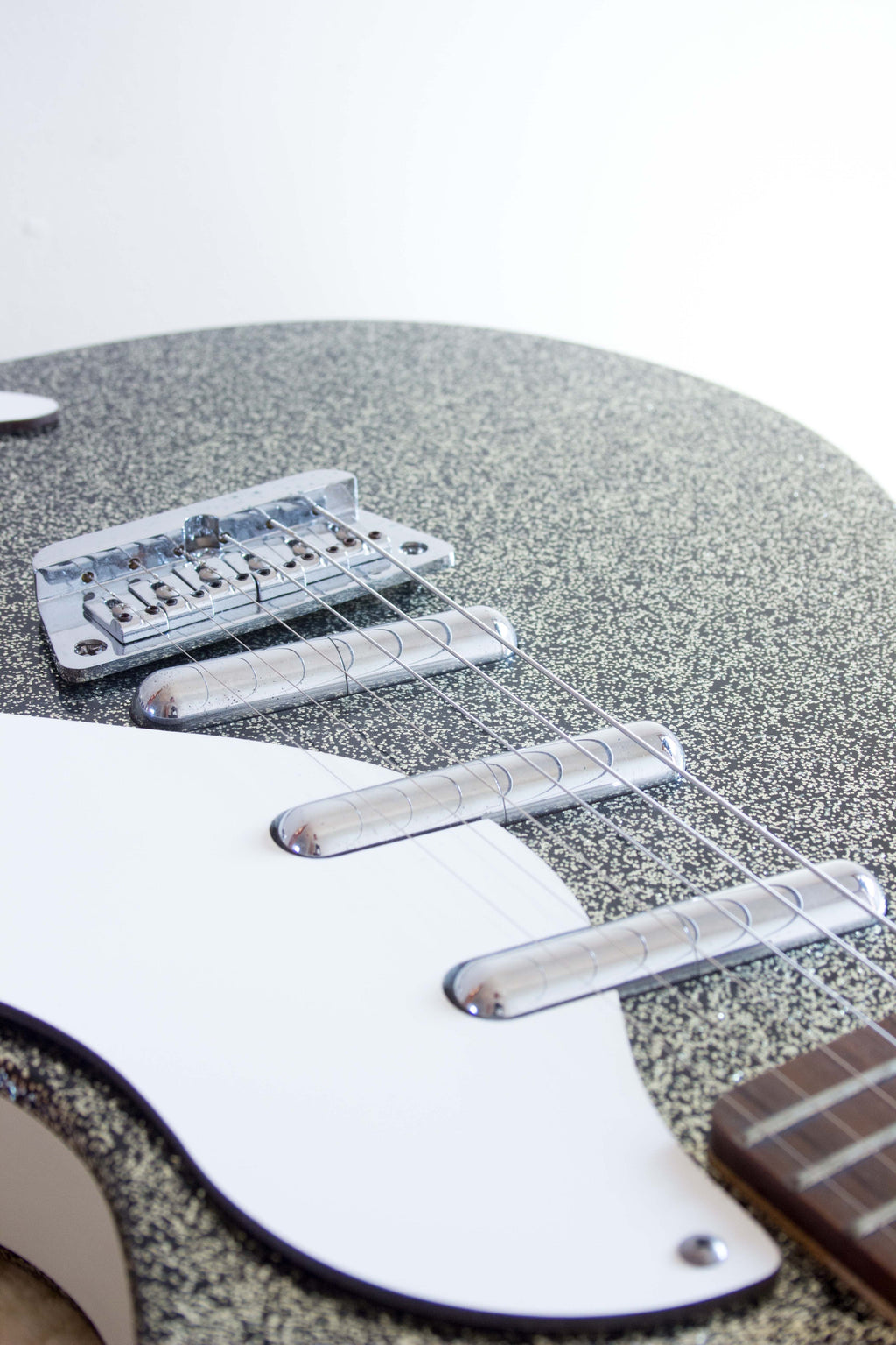 Danelectro DC-3 Silver Sparkle 1998-00