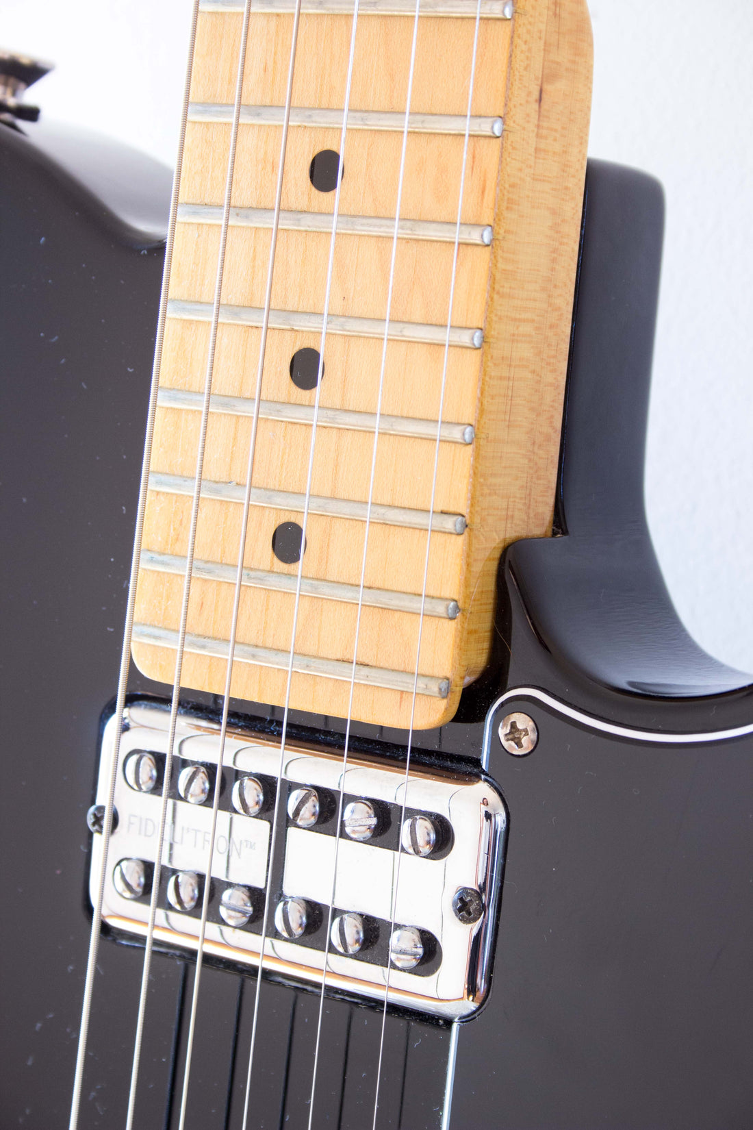 Squier Vintage Modified Cabronita Telecaster Black 2014