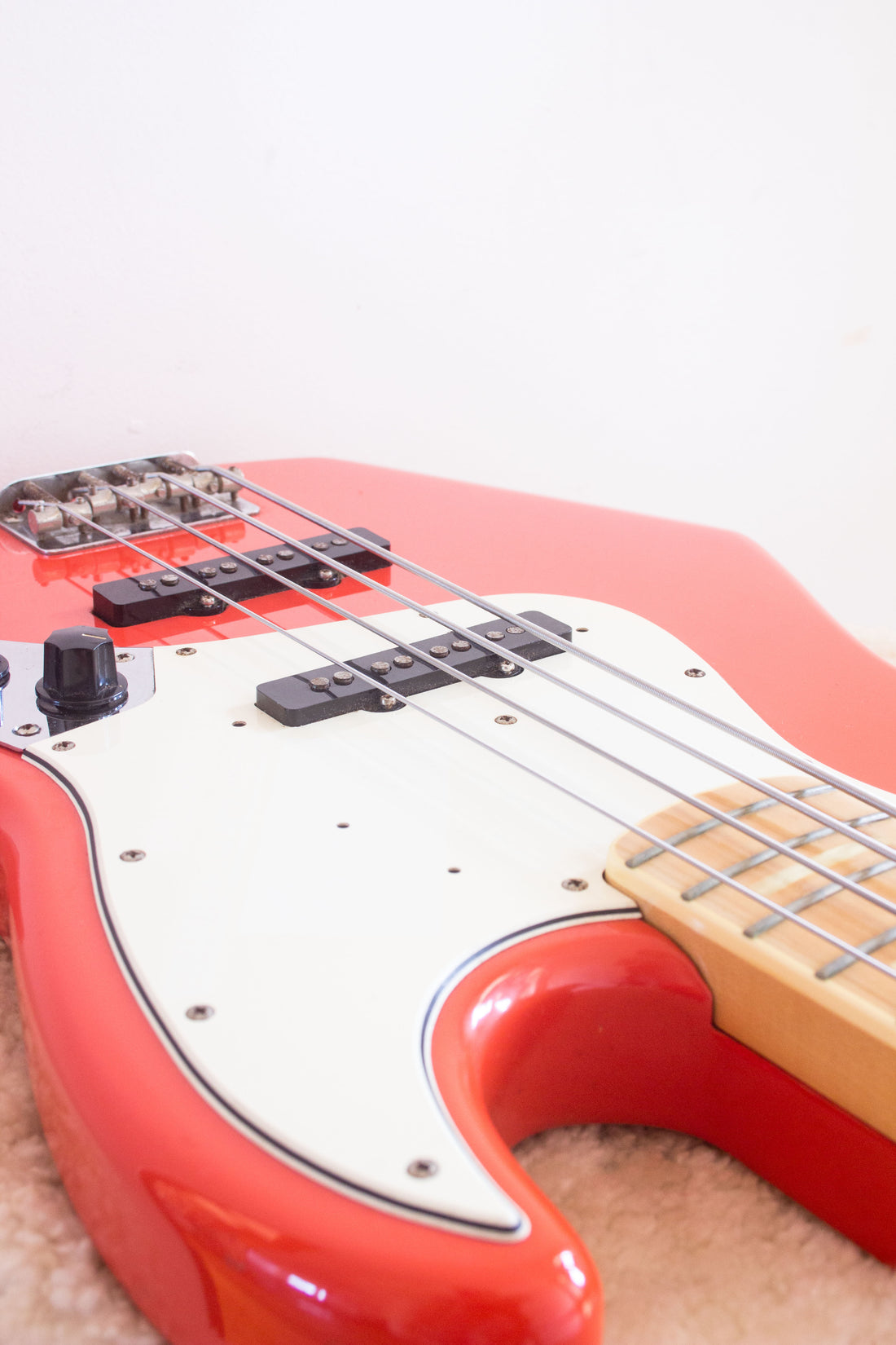 Fender Japan '75 Reissue Jazz Bass JB75-90US Fiesta Red 1997-00