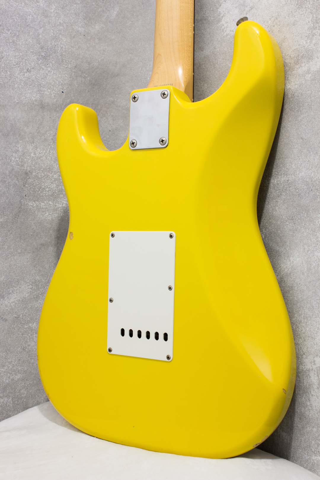 Fender Japan Standard Stratocaster ST-43 Rebel Yellow 1998