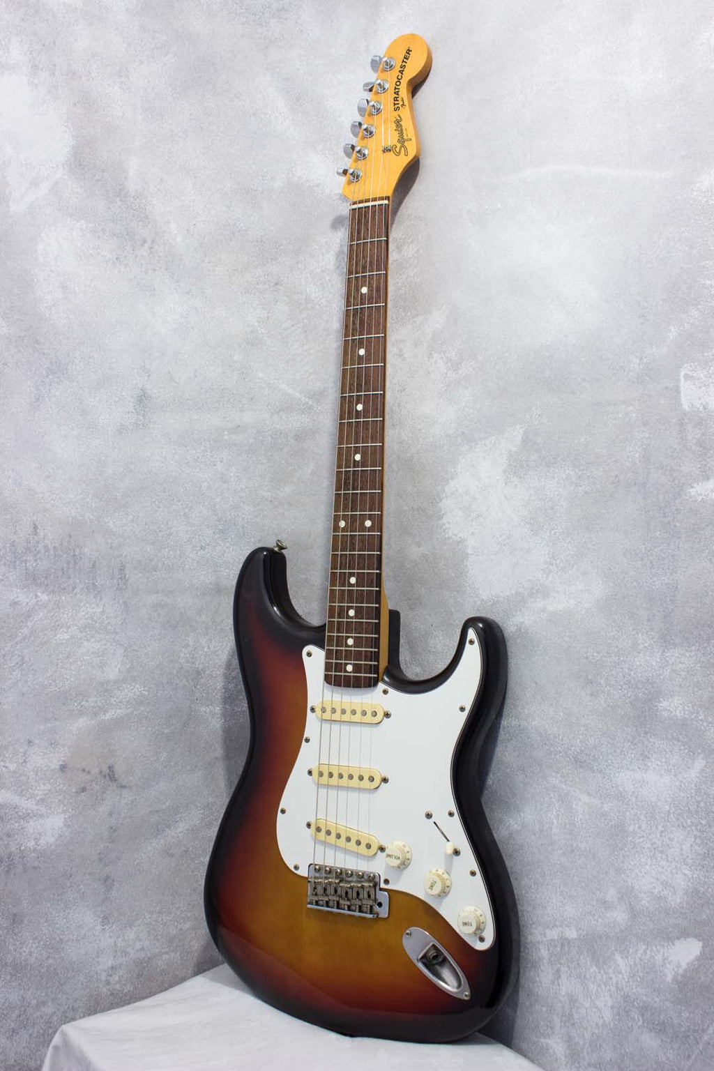 Squier Stratocaster SST30 Sunburst MIJ 1987