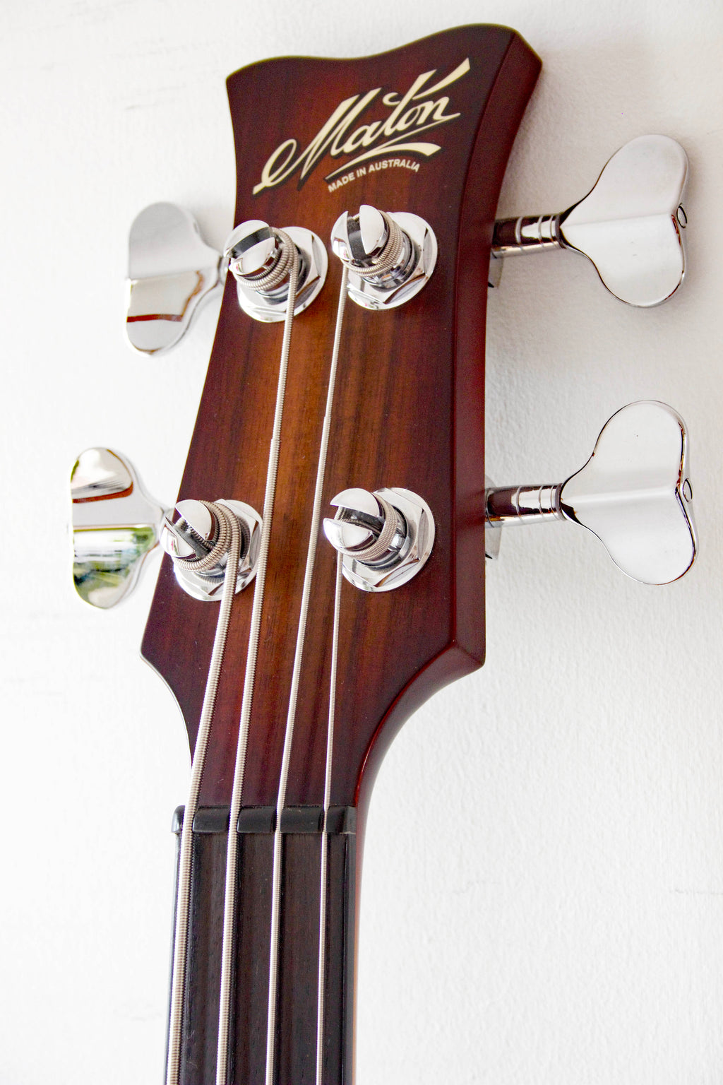 Maton JB4 Fretless Bass Satin Tobacco Burst 2014