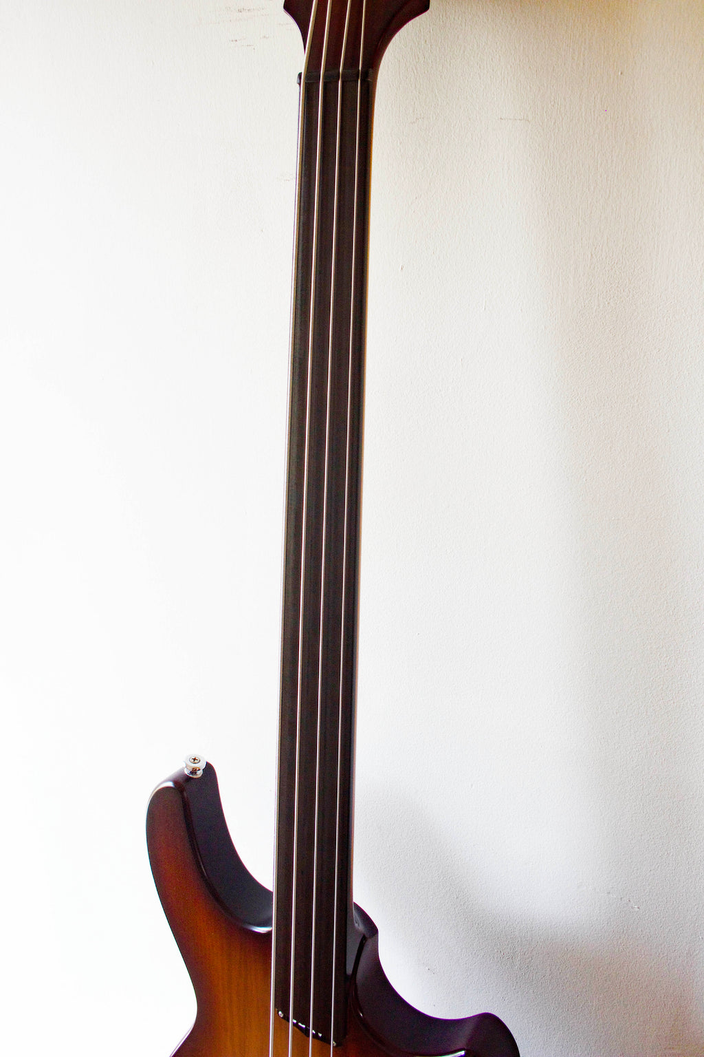 Maton JB4 Fretless Bass Satin Tobacco Burst 2014