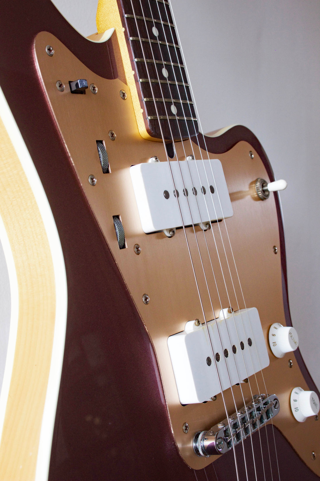 Fender Semi-Hollow Jazzmaster JM/HO Burgundy Mist Metallic 2010