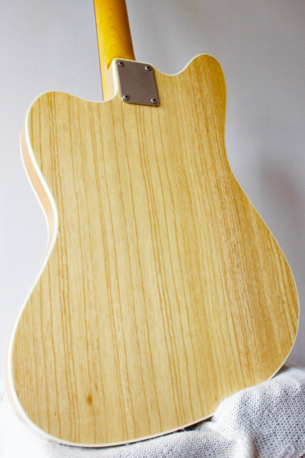 Fender Semi-Hollow Jazzmaster JM/HO Burgundy Mist Metallic 2010