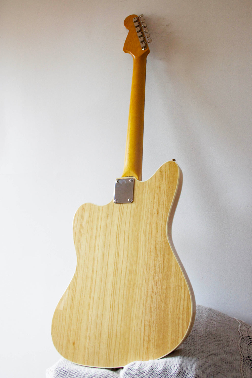 Fender Semi-Hollow Jazzmaster JM/HO Burgundy Mist Metallic 2010