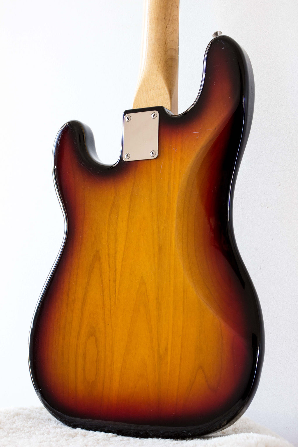 Yamaha PB500R Bass Sunburst 1984