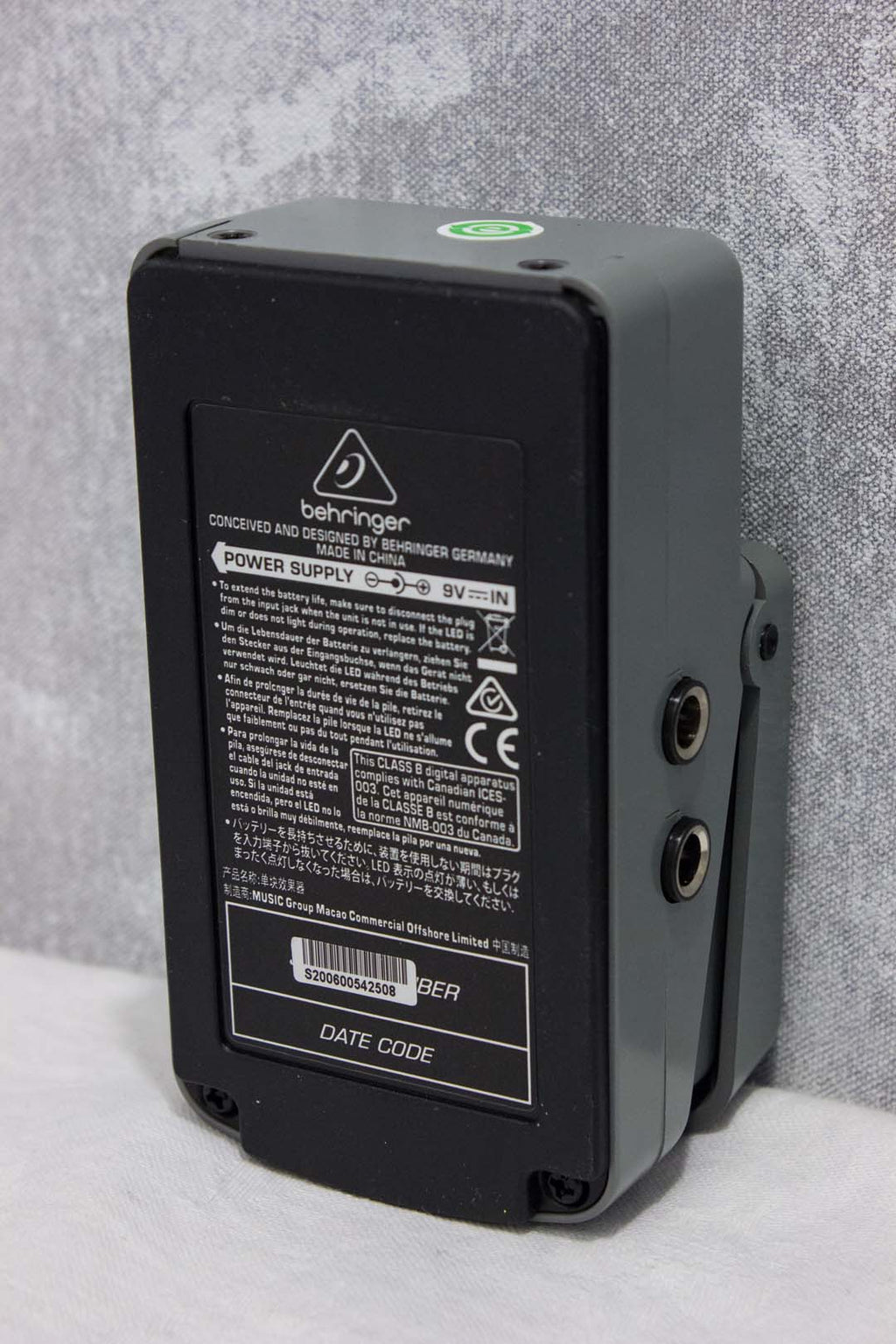 Behringer VD400 Vintage Delay Pedal