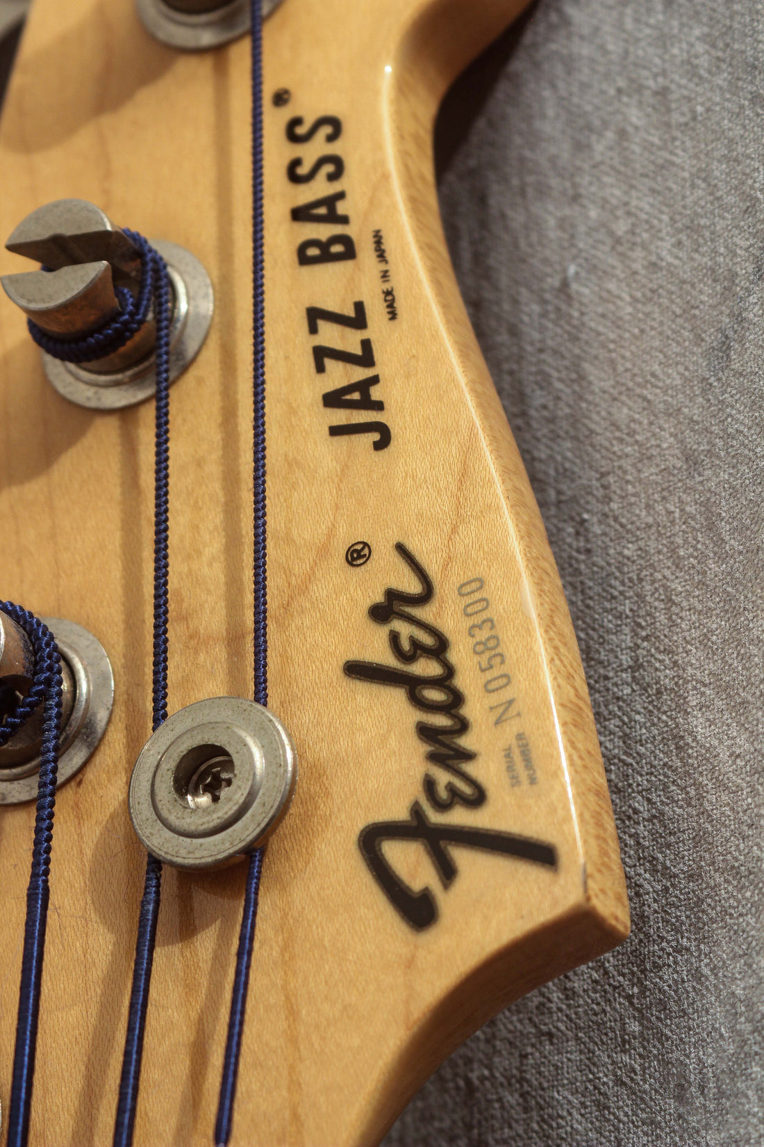 Fender Japan '75 Reissue Jazz Bass JB75-90 Natural 1994