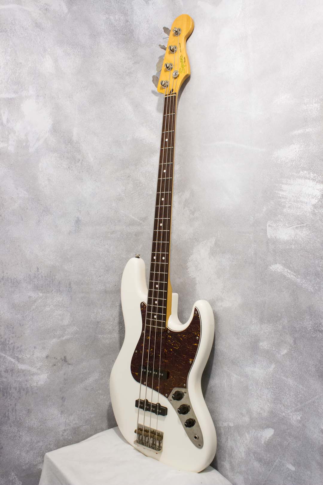 Squier Classic Vibe Jazz Bass Olympic White 2009