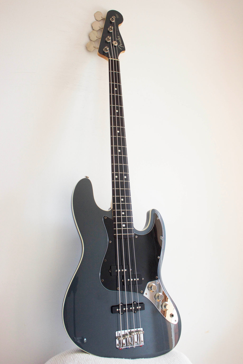 Fender Aerodyne Jazz Bass Dolphin Grey 2012