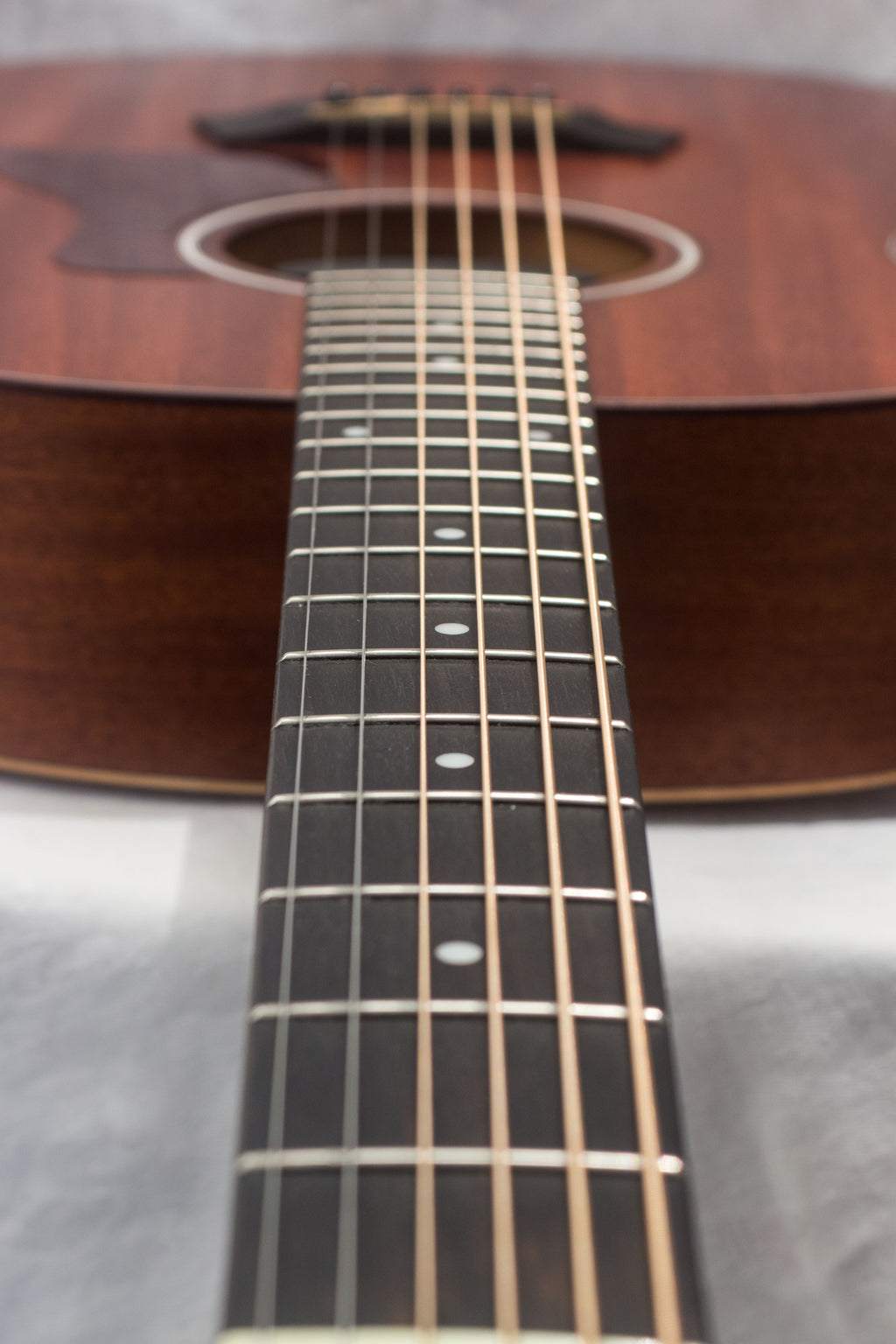 Taylor GS Mini-E Mahogany Acoustic/Electric 2013