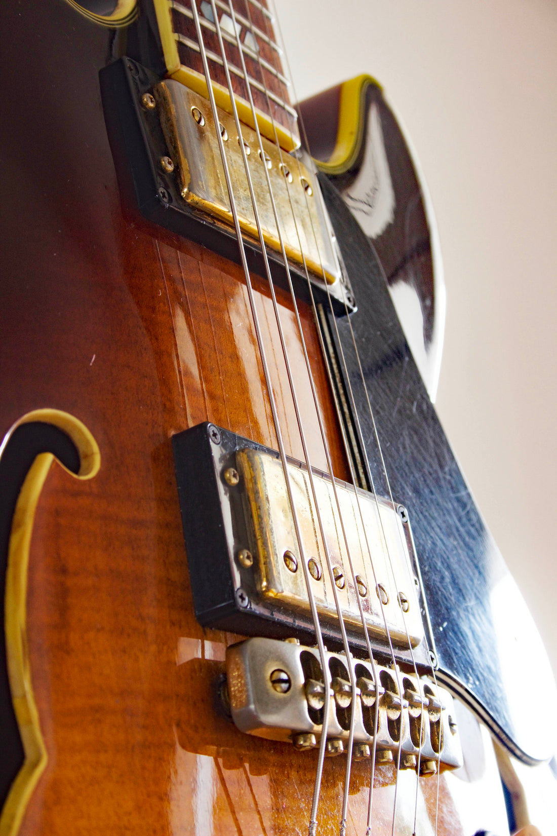 Greco Super View SV-800 Semi-Hollow Brown Sunburst 1979