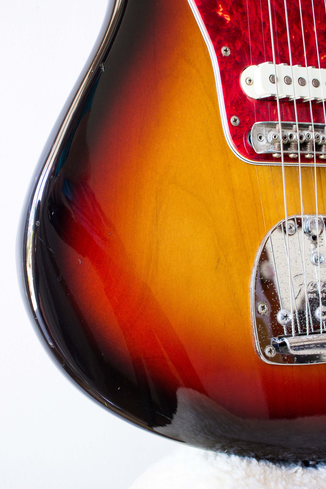 Fender Japan Jaguar JG66-85 Sunburst 2000