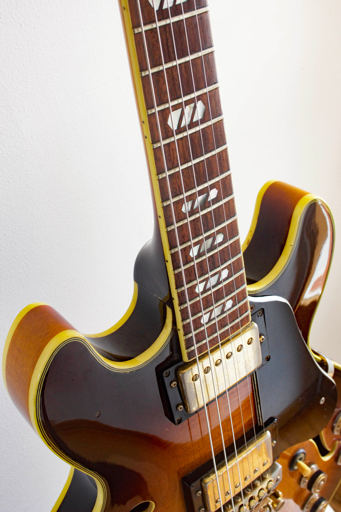 Greco Super View SV-800 Semi-Hollow Brown Sunburst 1979