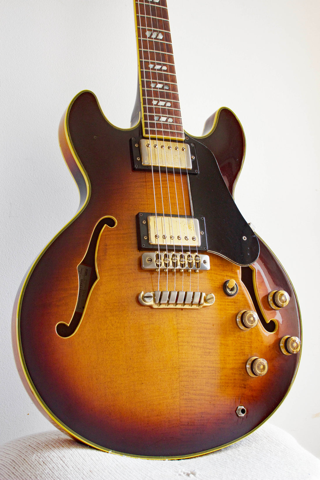 Greco Super View SV-800 Semi-Hollow Brown Sunburst 1979