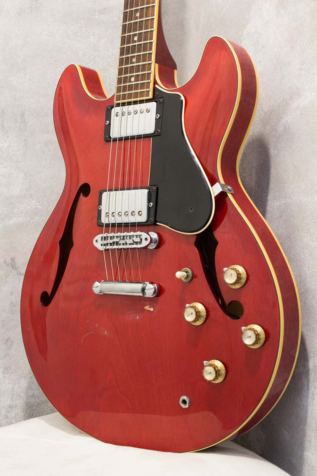 Yamaha SA700 Super Axe Persimmon Red 1977