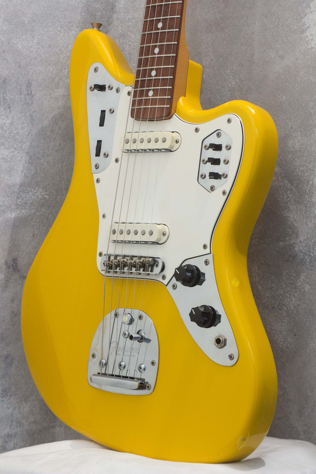 Fender Japan Jaguar JG66-85 Rebel Yellow 1998