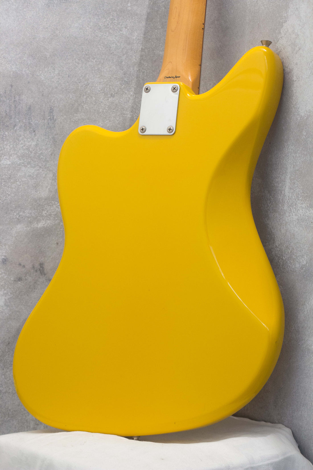 Fender Japan Jaguar JG66-85 Rebel Yellow 1998