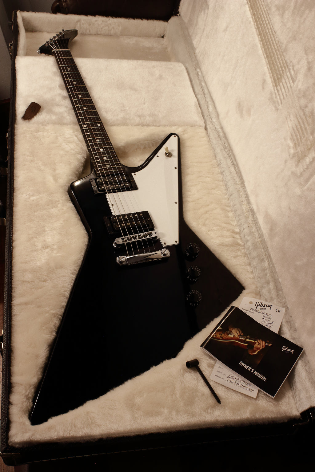 Gibson '76 Explorer Ebony 2008