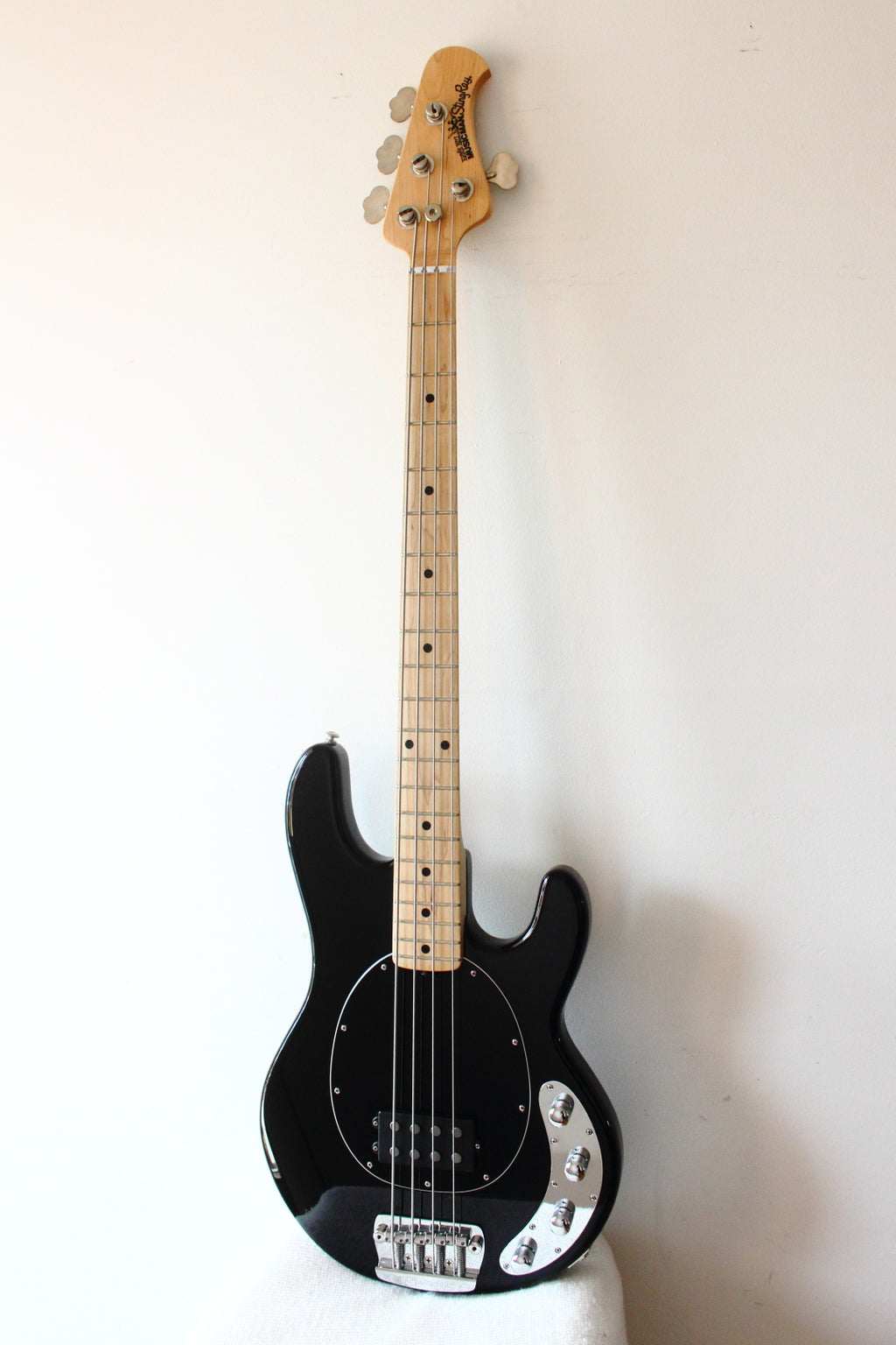 Ernie Ball Musicman Stingray Black 2013