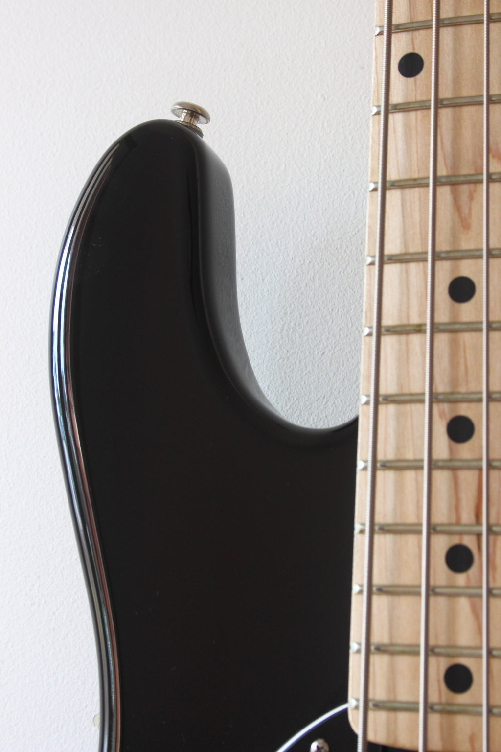 Ernie Ball Musicman Stingray Black 2013