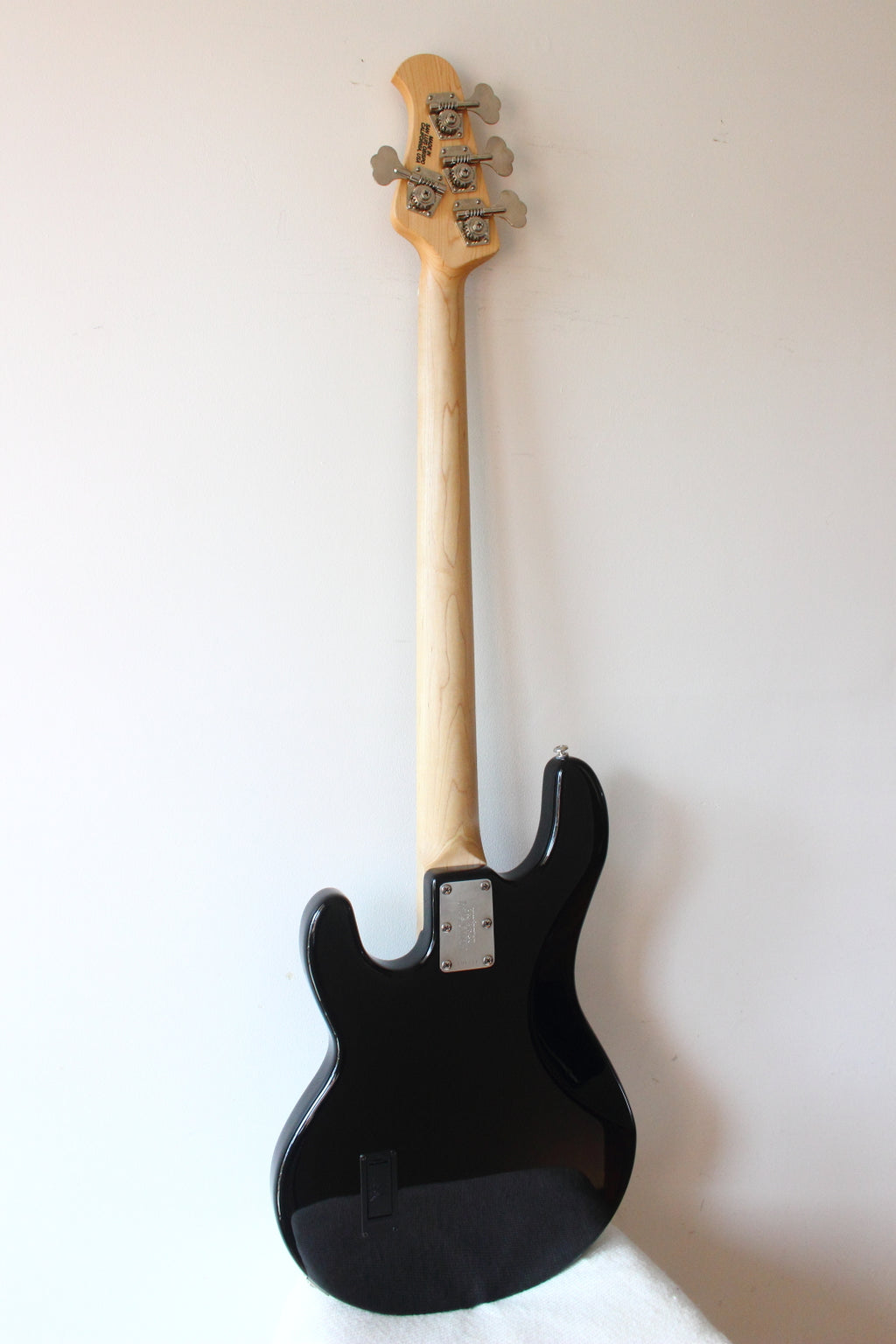 Ernie Ball Musicman Stingray Black 2013