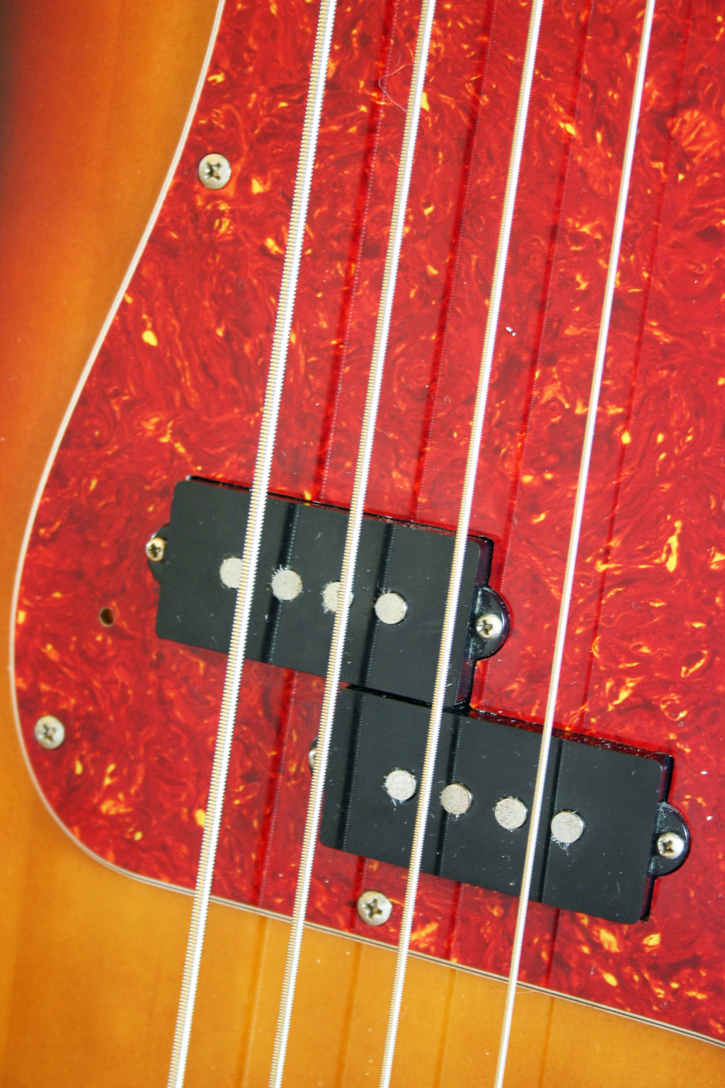 Used Fender Precision '62 Reissue 3-Tone-Sunburst