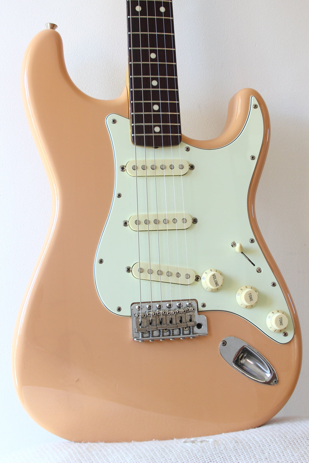 Fender '62 Reissue Stratocaster Shell Pink ST62 2007-10